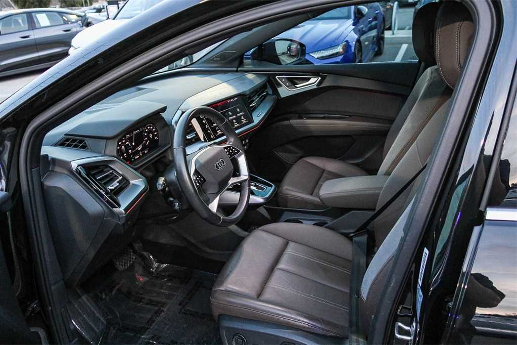 Thumbnail: 2023 Audi Q4 e-tron - 19