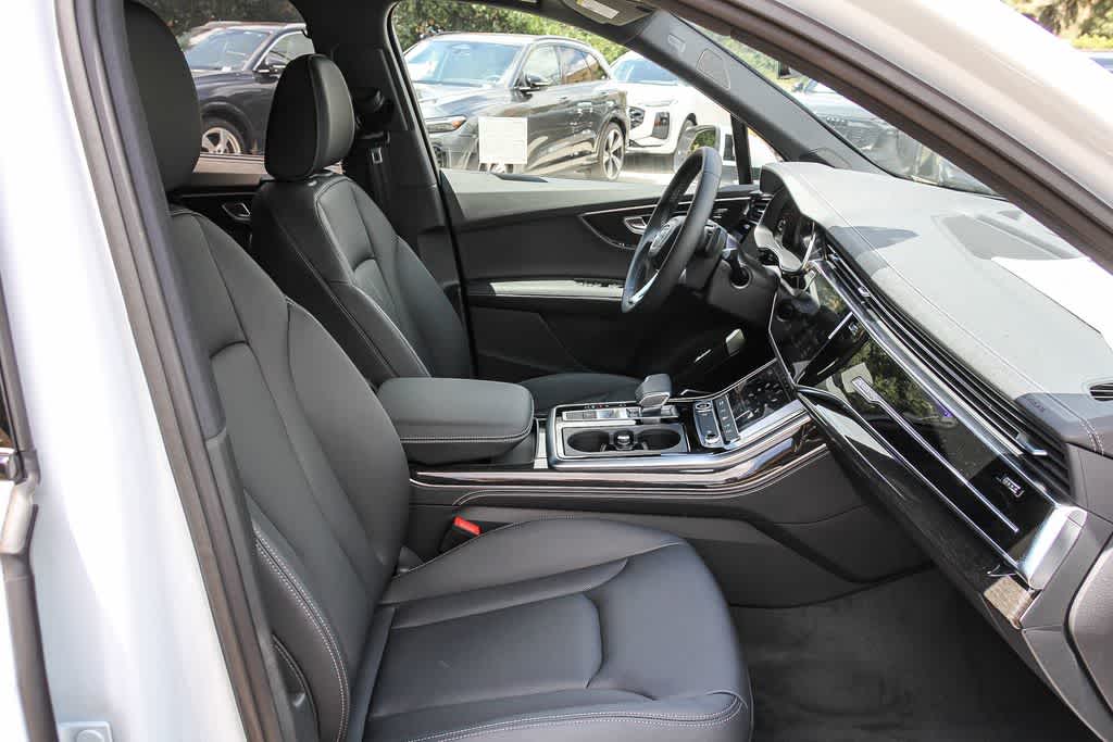 Thumbnail: 2026 Audi Q7 - 18