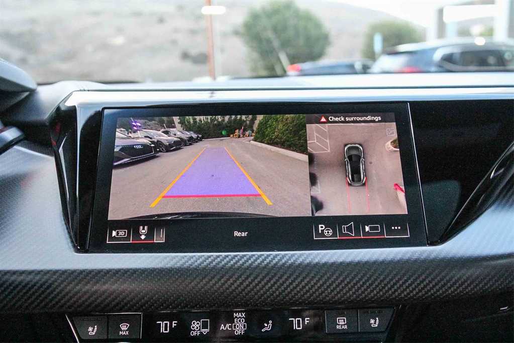 Thumbnail: 2024 Audi RS e-tron GT - 24