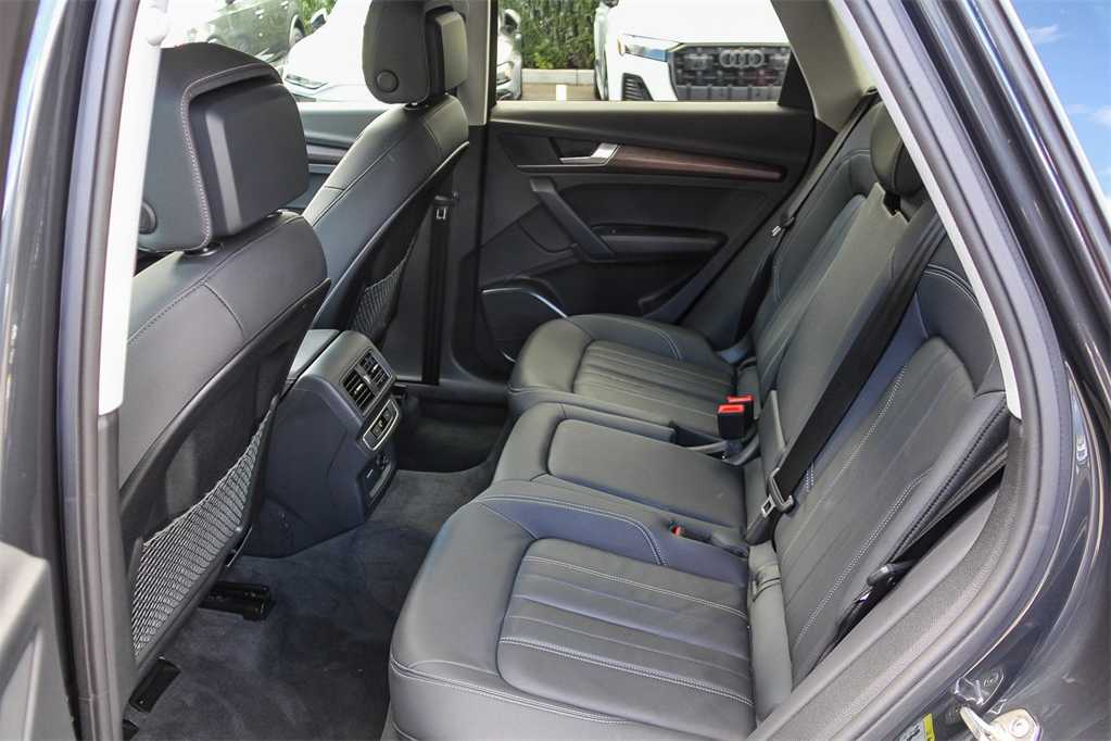 Thumbnail: 2023 Audi Q5 - 17