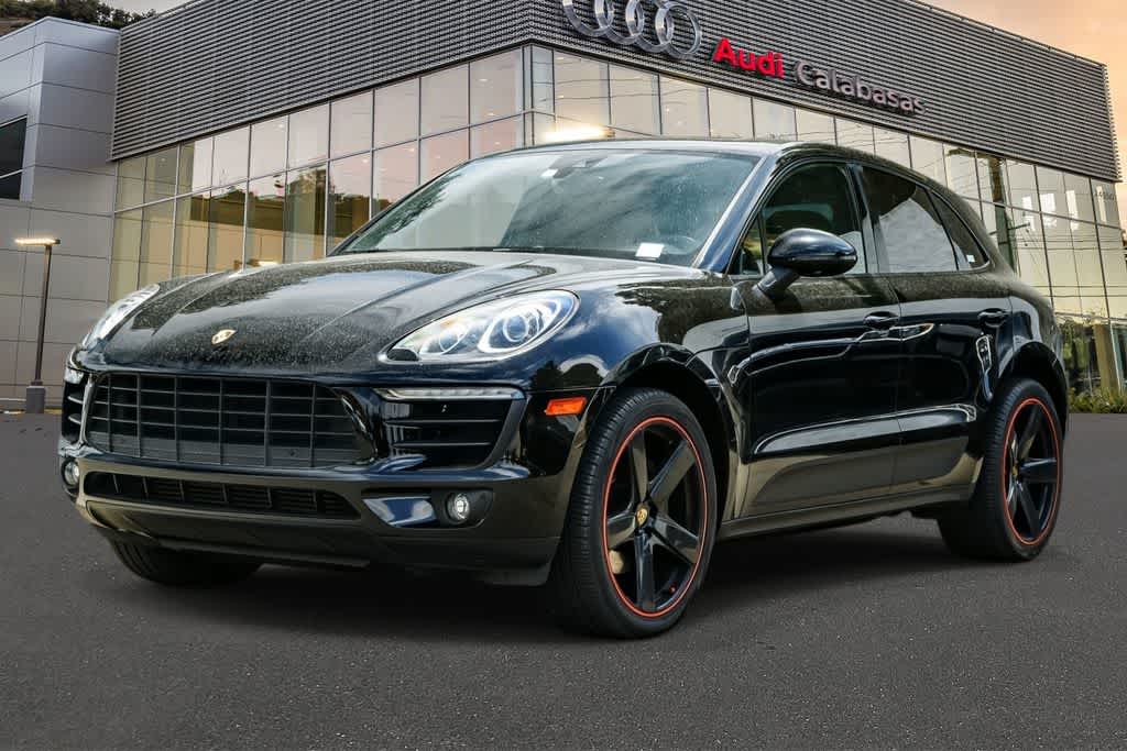 2018 Porsche Macan  -
                  Calabasas, CA