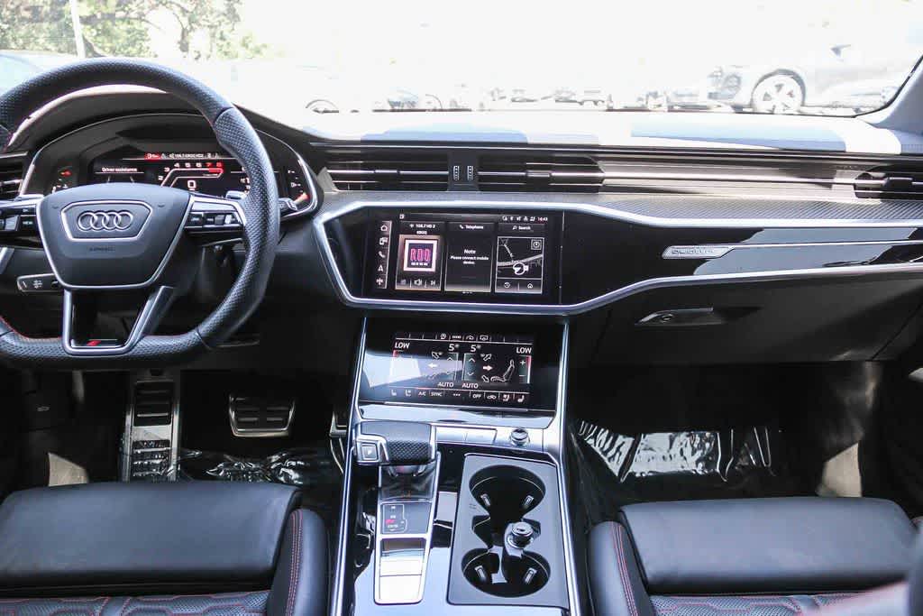 Thumbnail: 2023 Audi RS 6 - 13
