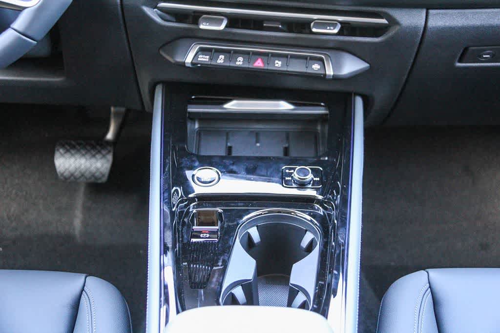 Thumbnail: 2026 Audi Q3 - 14