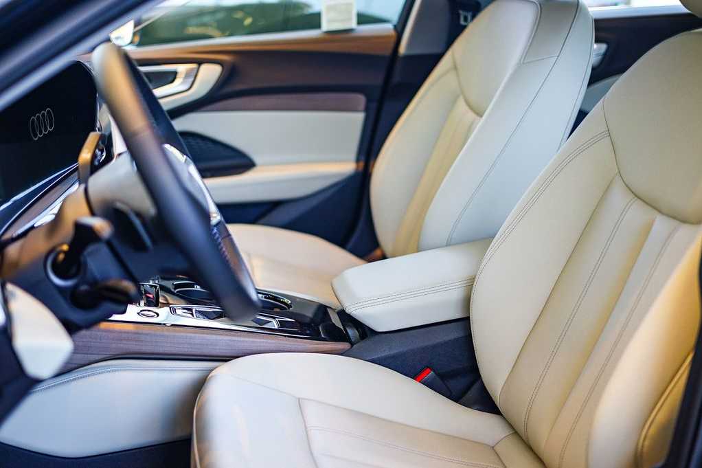 Thumbnail: 2025 Audi A5 - 14