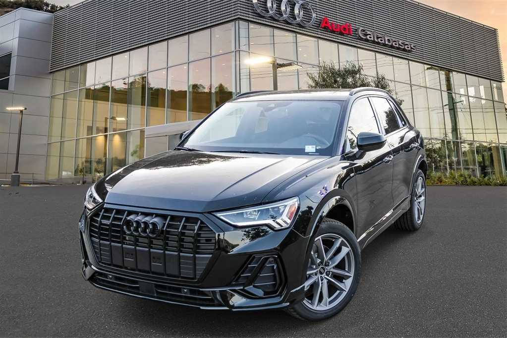 Thumbnail: 2025 Audi Q3 - 1