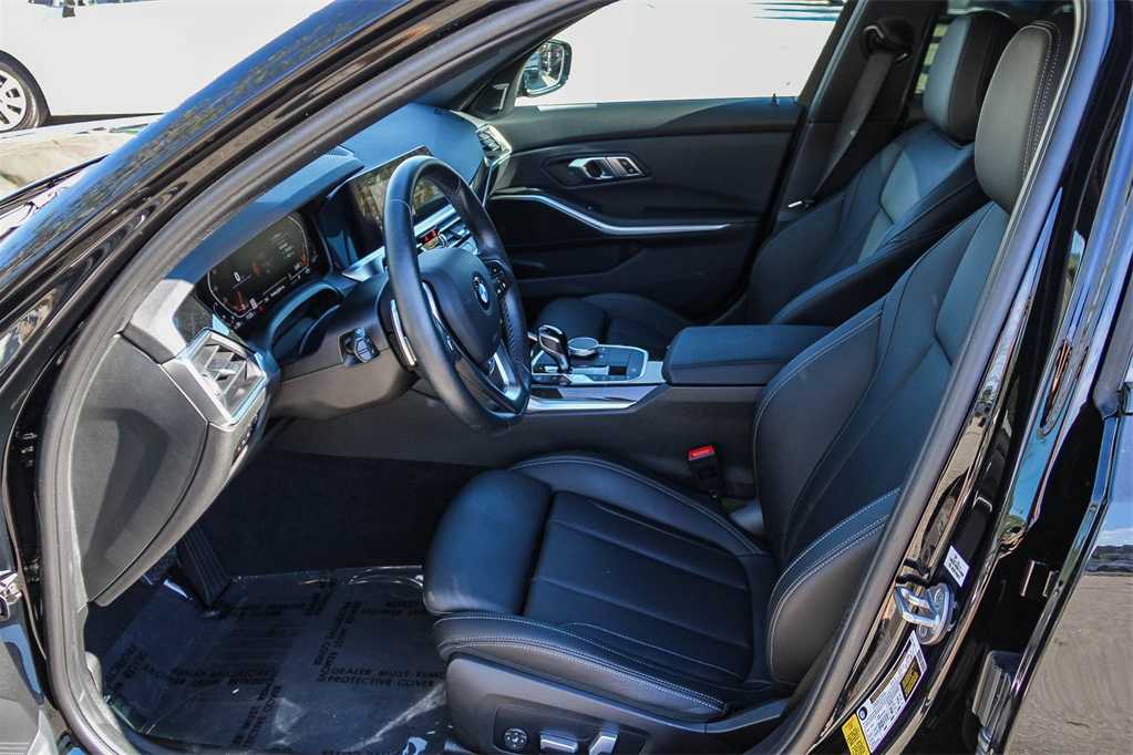 Thumbnail: 2022 BMW 3 Series - 18