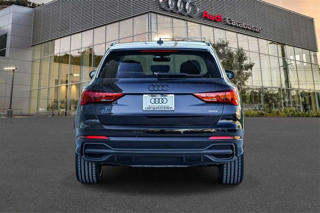 Thumbnail: 2025 Audi Q3 - 5