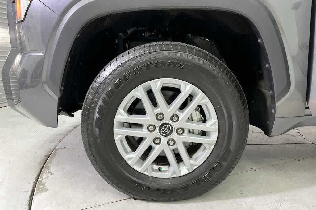 Thumbnail: 2023 Toyota Tundra - 18