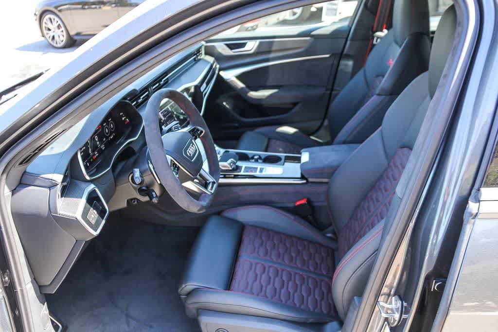 Thumbnail: 2026 Audi RS 6 - 19