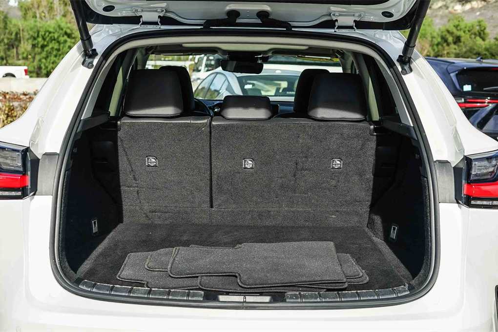 Thumbnail: 2022 Lexus NX - 27