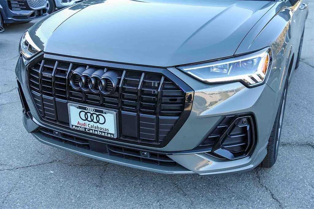 Thumbnail: 2025 Audi Q3 - 8