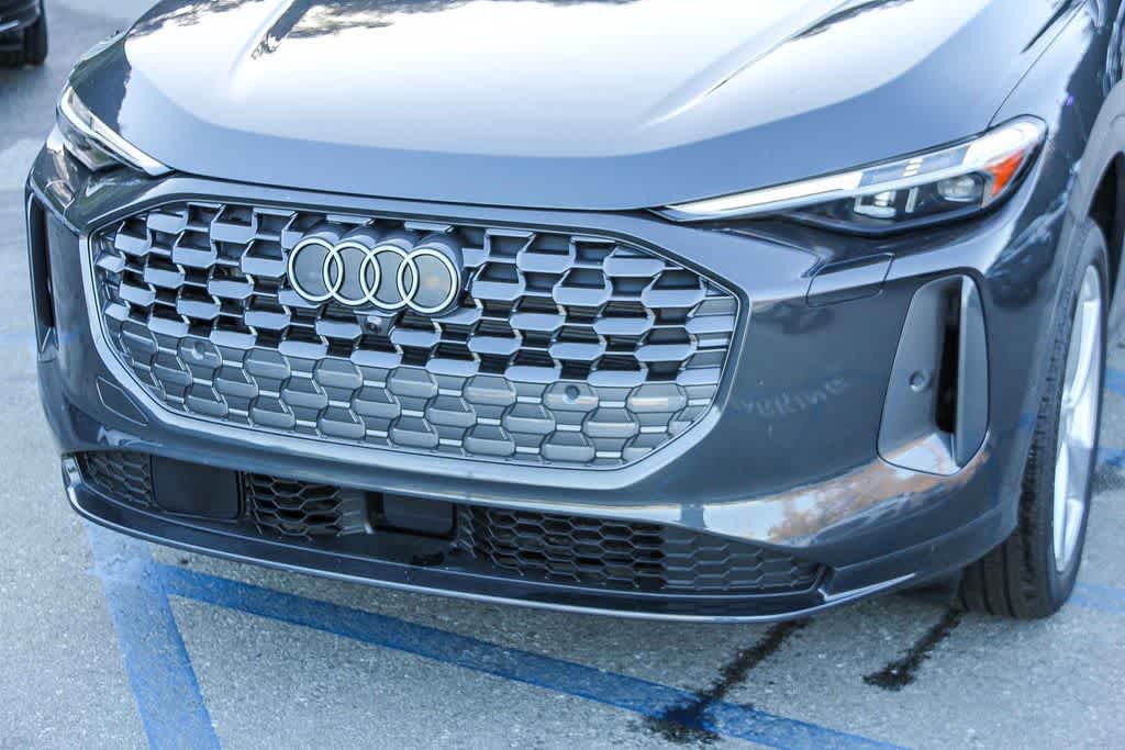 Thumbnail: 2025 Audi Q5 - 8