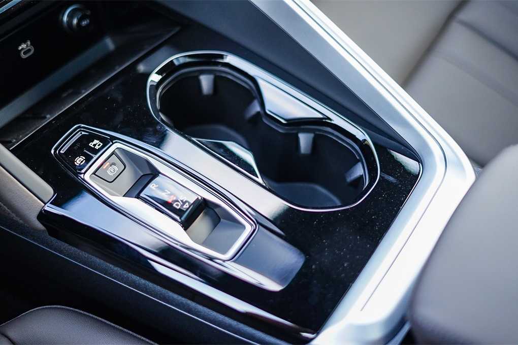 Thumbnail: 2025 Audi Q5 - 26