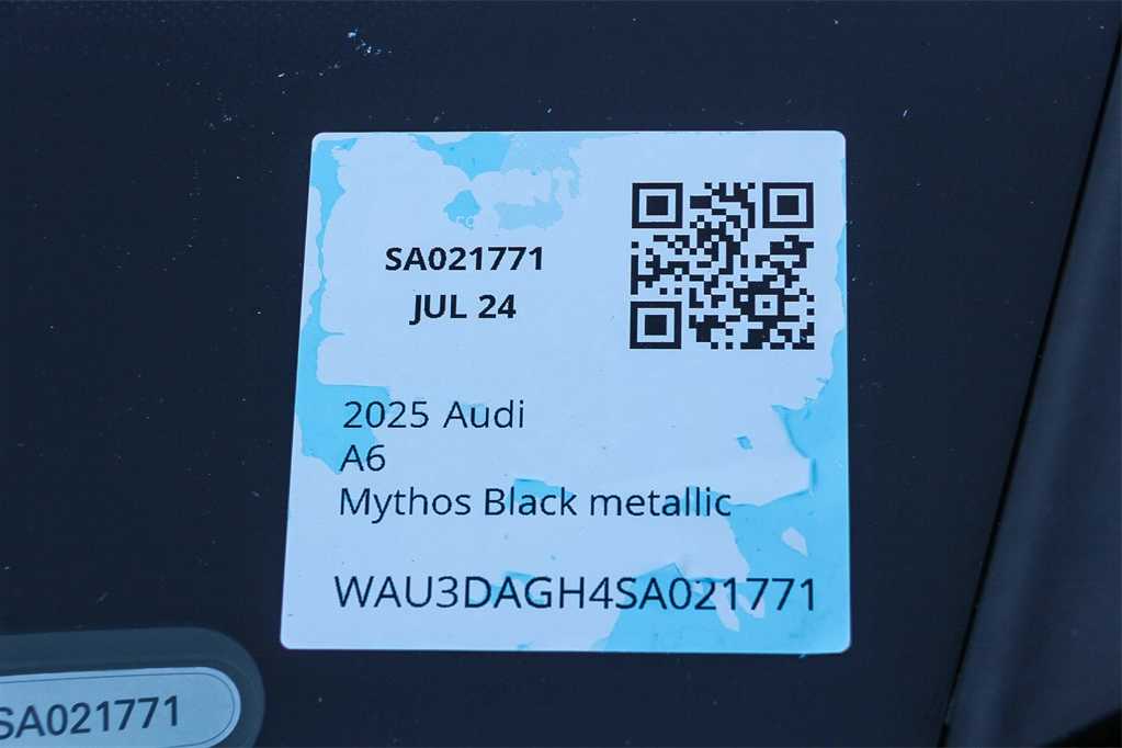 Thumbnail: 2025 Audi e-tron S - 28