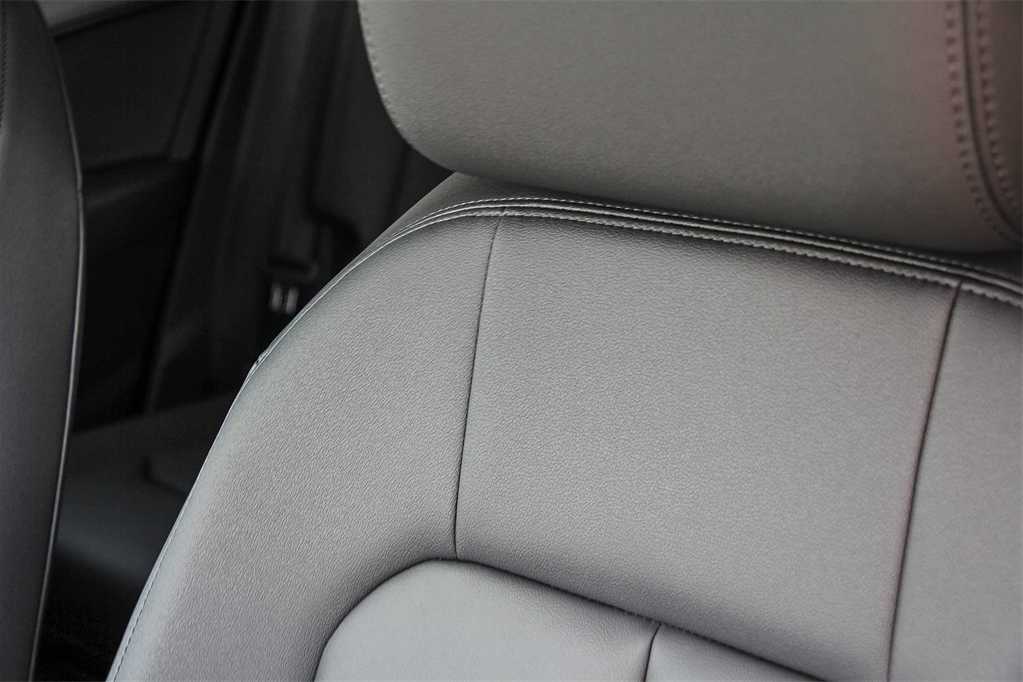 Thumbnail: 2025 Audi Q3 - 25