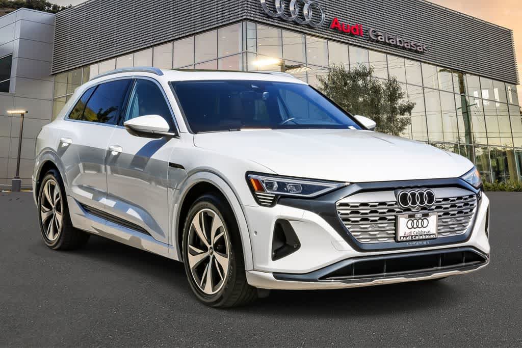Thumbnail: 2024 Audi Q8 e-tron - 5