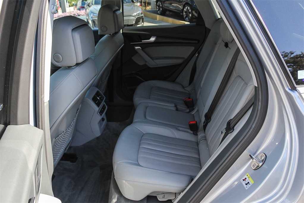 Thumbnail: 2020 Audi Q5 - 14