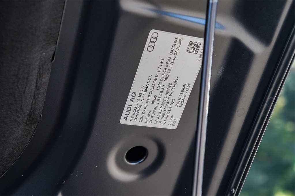 Thumbnail: 2025 Audi Q5 - 31