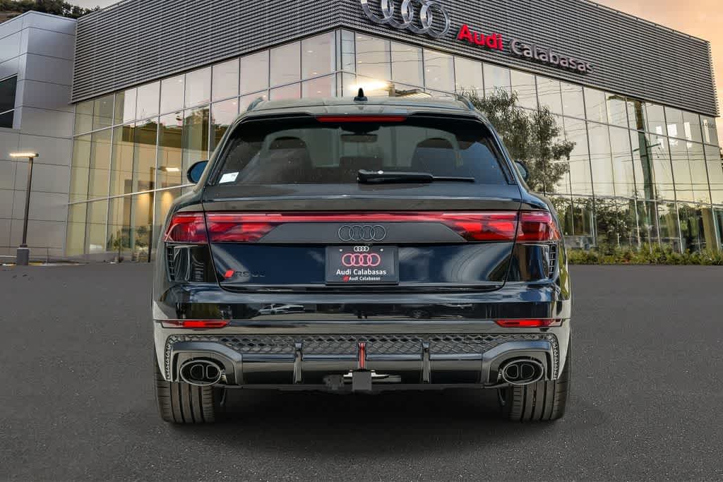 Thumbnail: 2026 Audi RS Q8 - 5