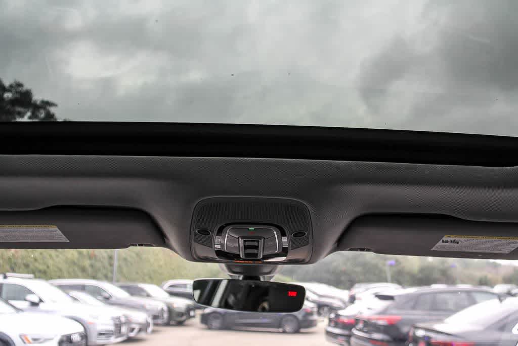 Thumbnail: 2023 Audi Q5 - 12