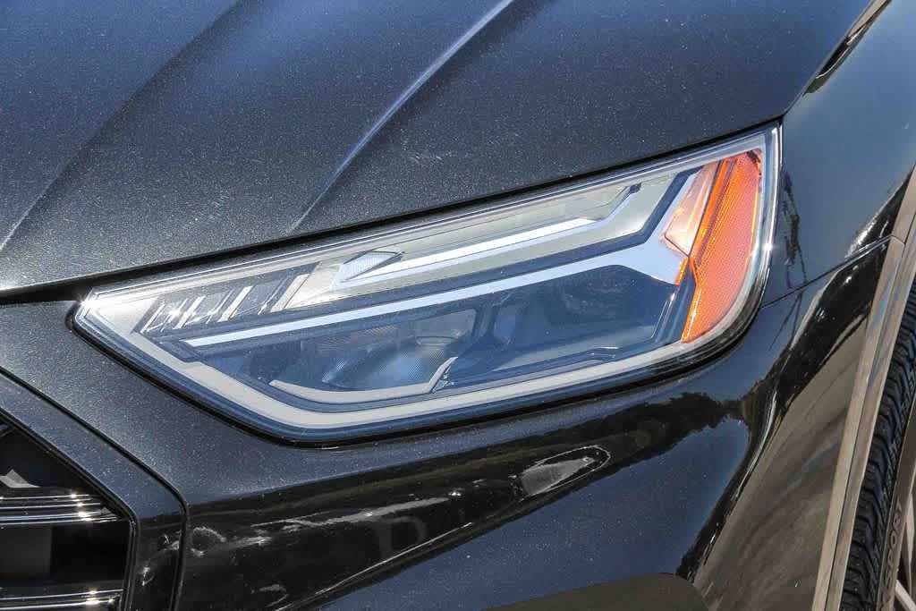Thumbnail: 2023 Audi SQ5 - 7