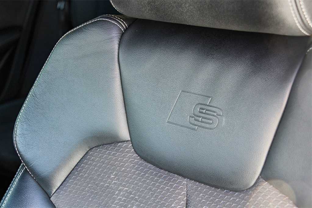 Thumbnail: 2022 Audi SQ5 - 25