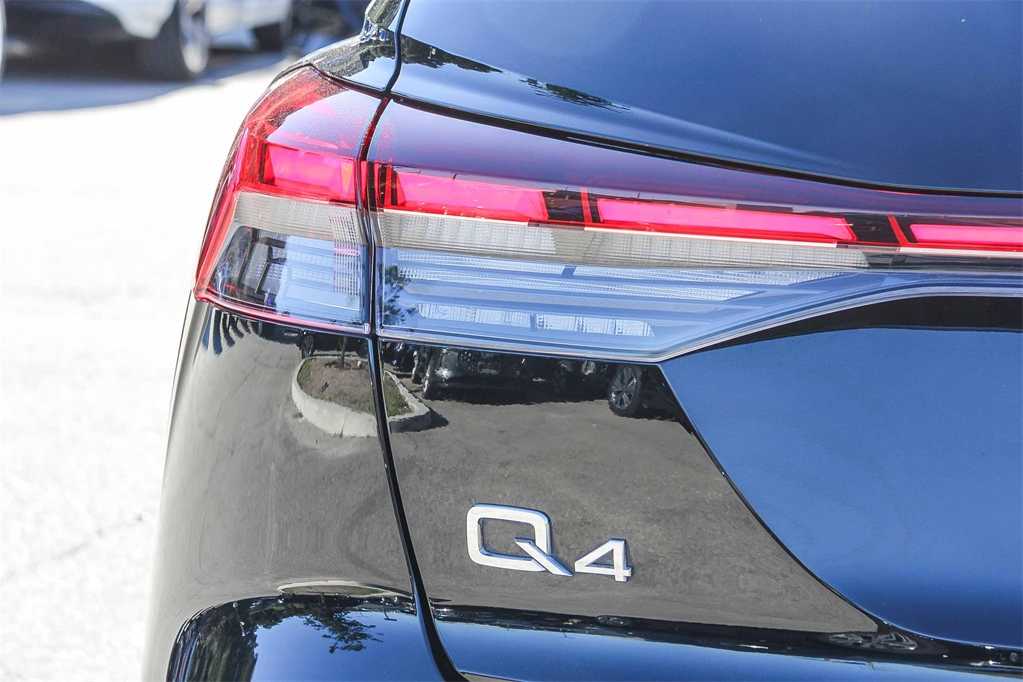 Thumbnail: 2024 Audi Q4 e-tron - 11