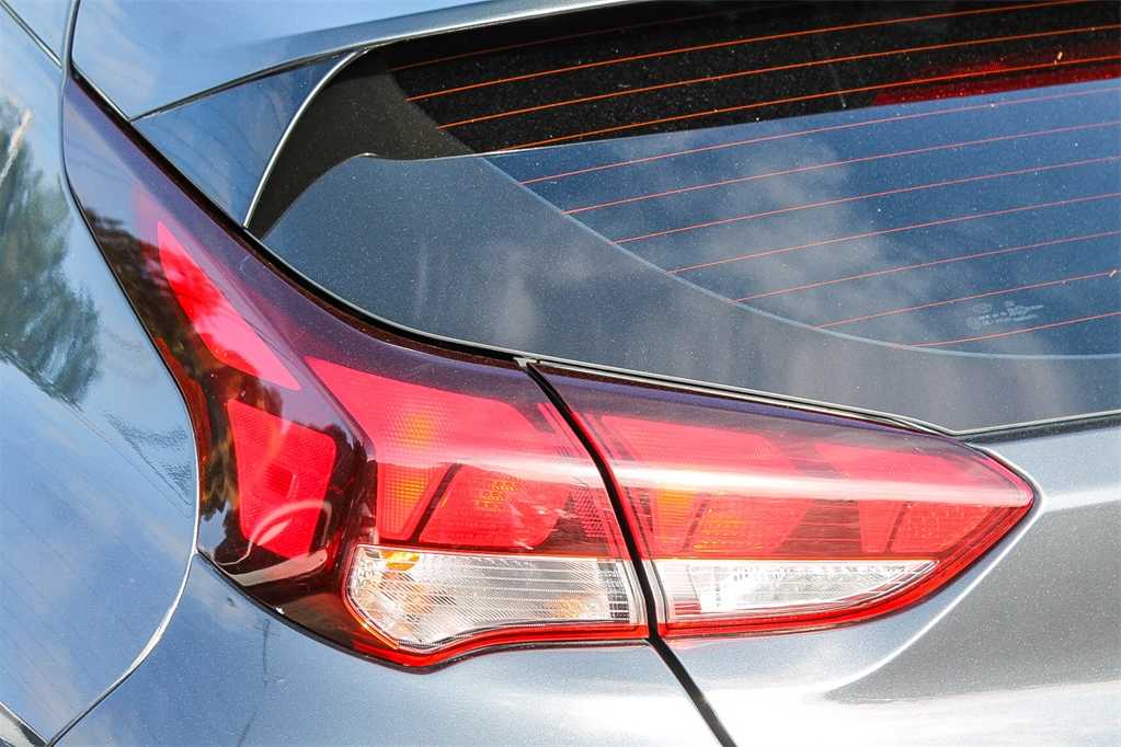 Thumbnail: 2019 Hyundai Veloster - 7