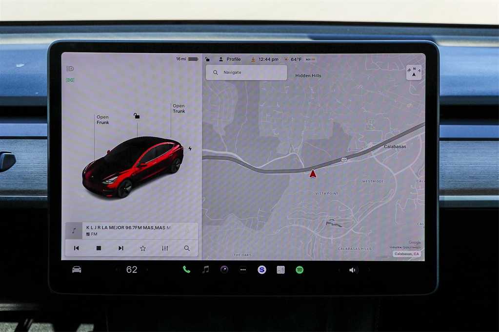 Thumbnail: 2021 Tesla Model 3 - 15