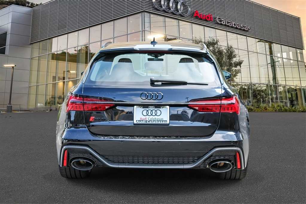 Thumbnail: 2025 Audi RS 6 - 5