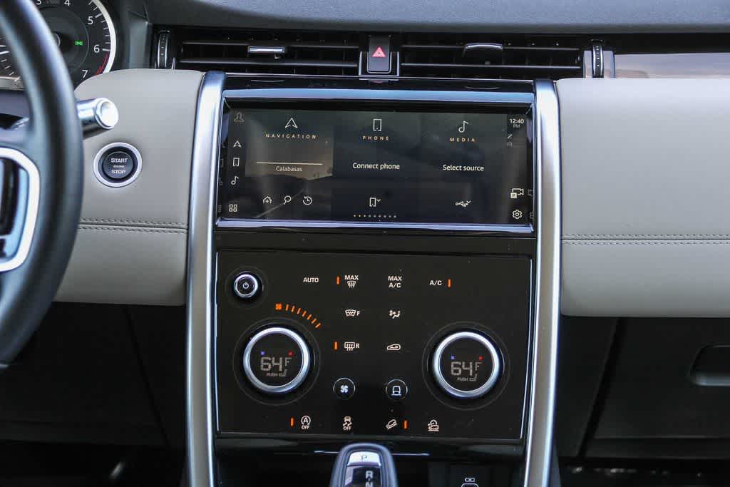 Thumbnail: 2021 Land Rover Discovery Sport - 15