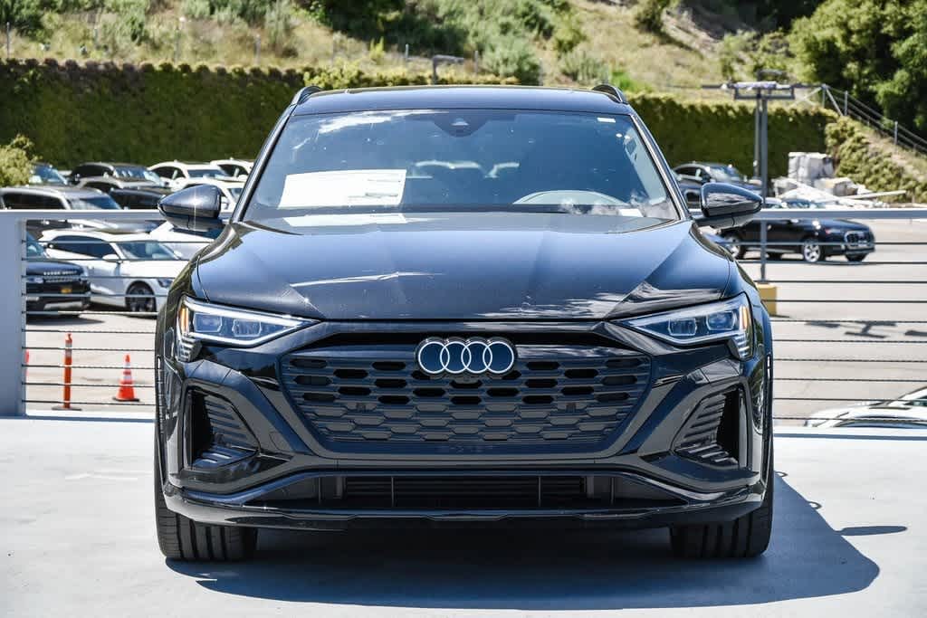 2024 Audi SQ8 e-tron Premium Plus 2