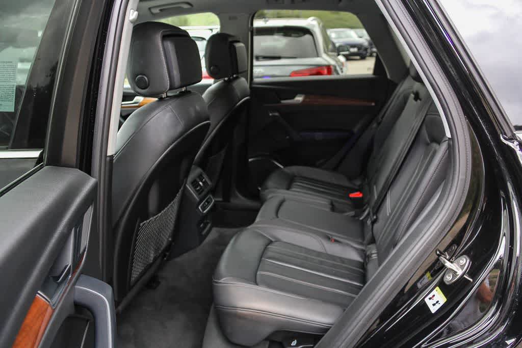 Thumbnail: 2023 Audi Q5 - 17