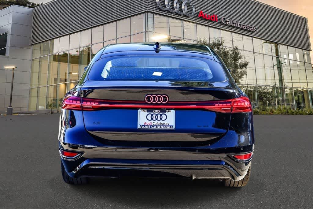 Thumbnail: 2025 Audi e-tron S - 3