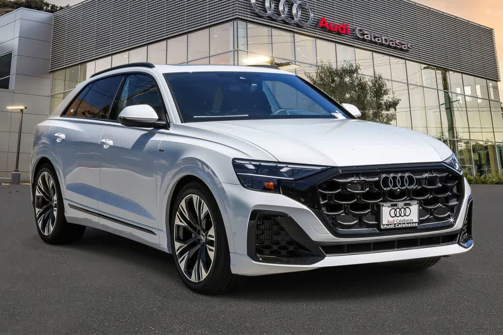 Thumbnail: 2026 Audi Q8 - 5
