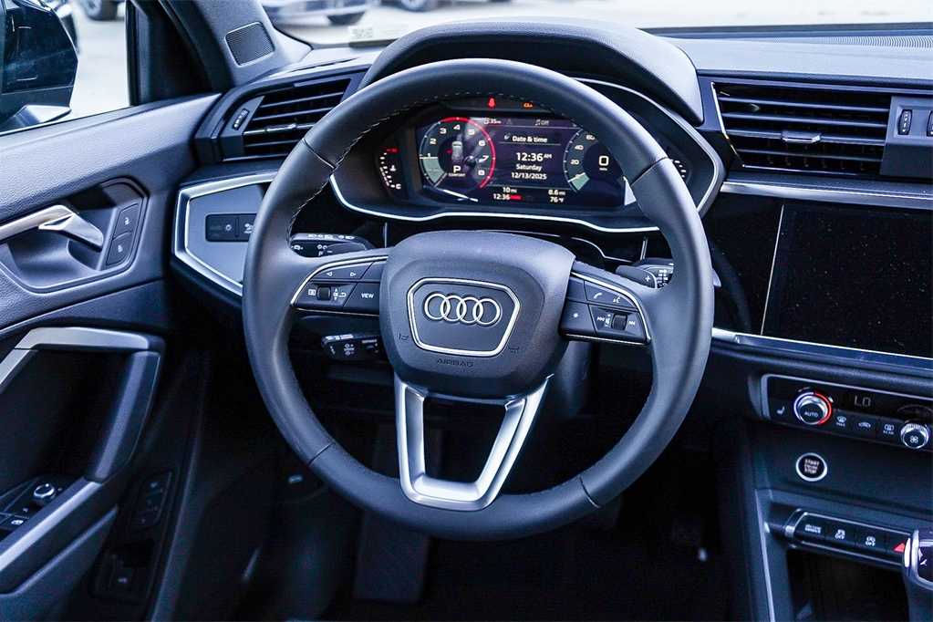 Thumbnail: 2025 Audi Q3 - 15