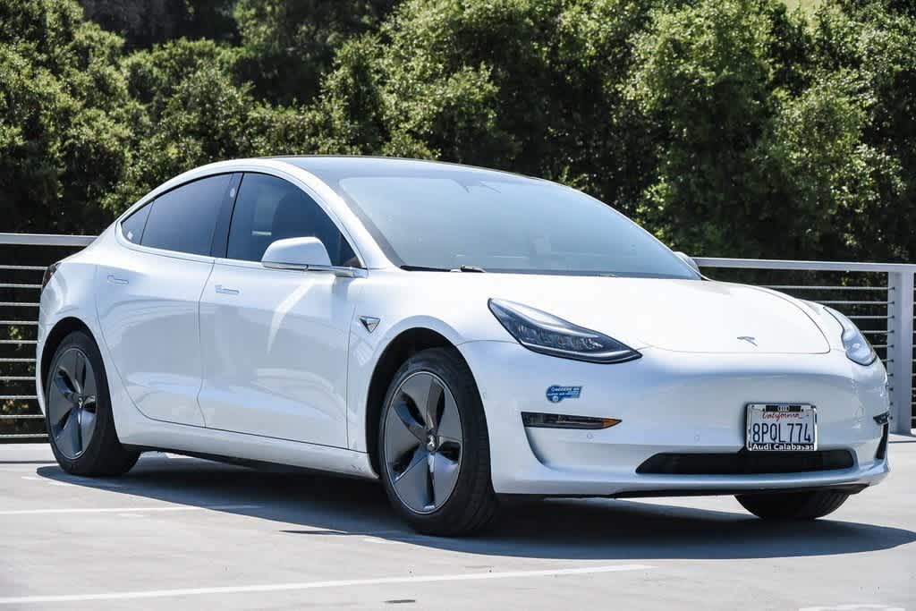 2020 Tesla Model 3 Standard Range 3
