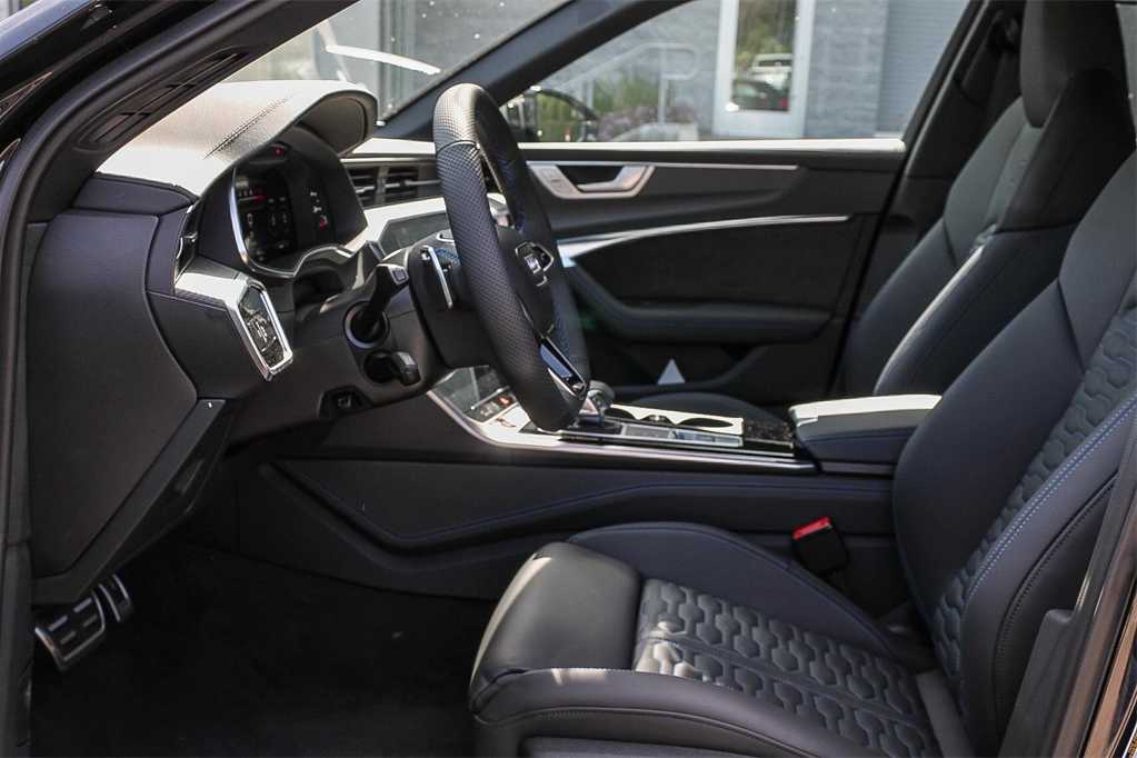 Thumbnail: 2025 Audi RS 6 - 20