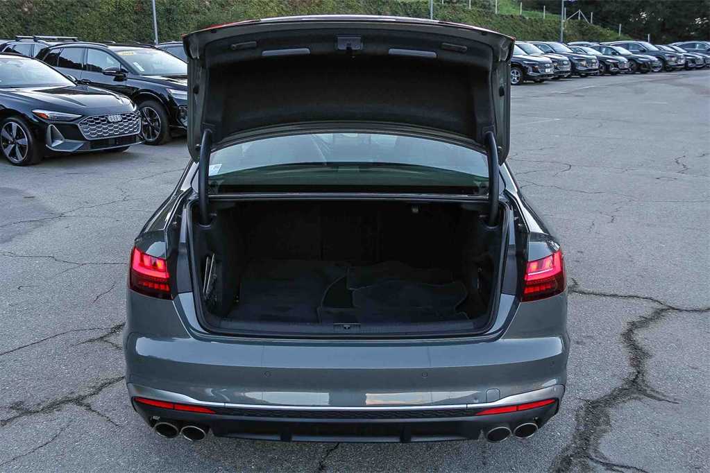 Thumbnail: 2023 Audi S4 - 25