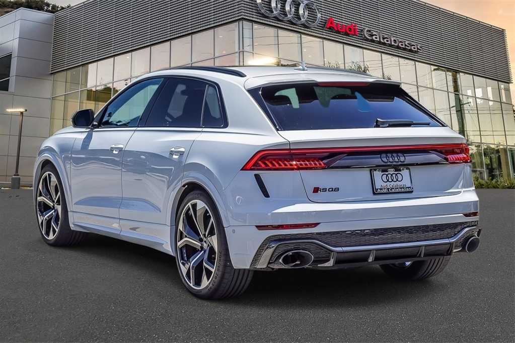 Thumbnail: 2024 Audi RS Q8 - 2
