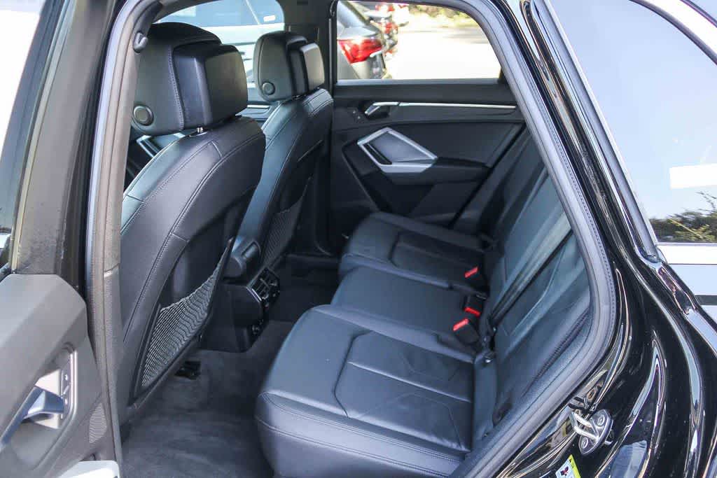 Thumbnail: 2022 Audi Q3 - 17