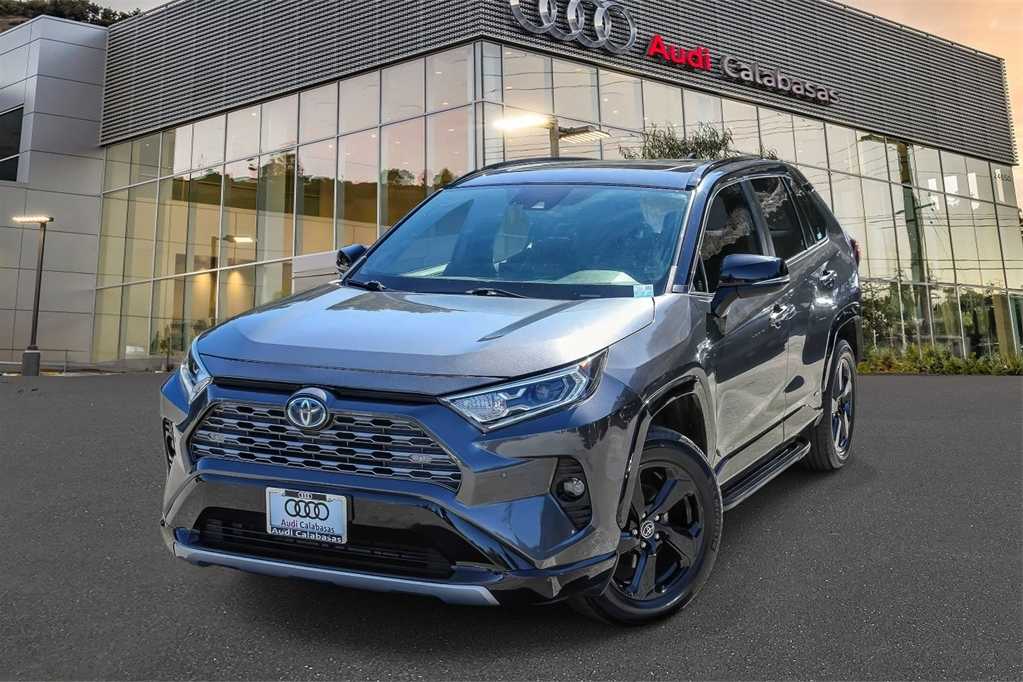 Thumbnail: 2019 Toyota RAV4 - 1