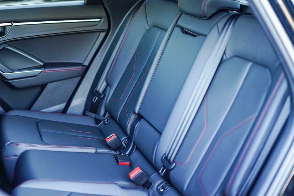 Thumbnail: 2025 Audi Q3 - 18