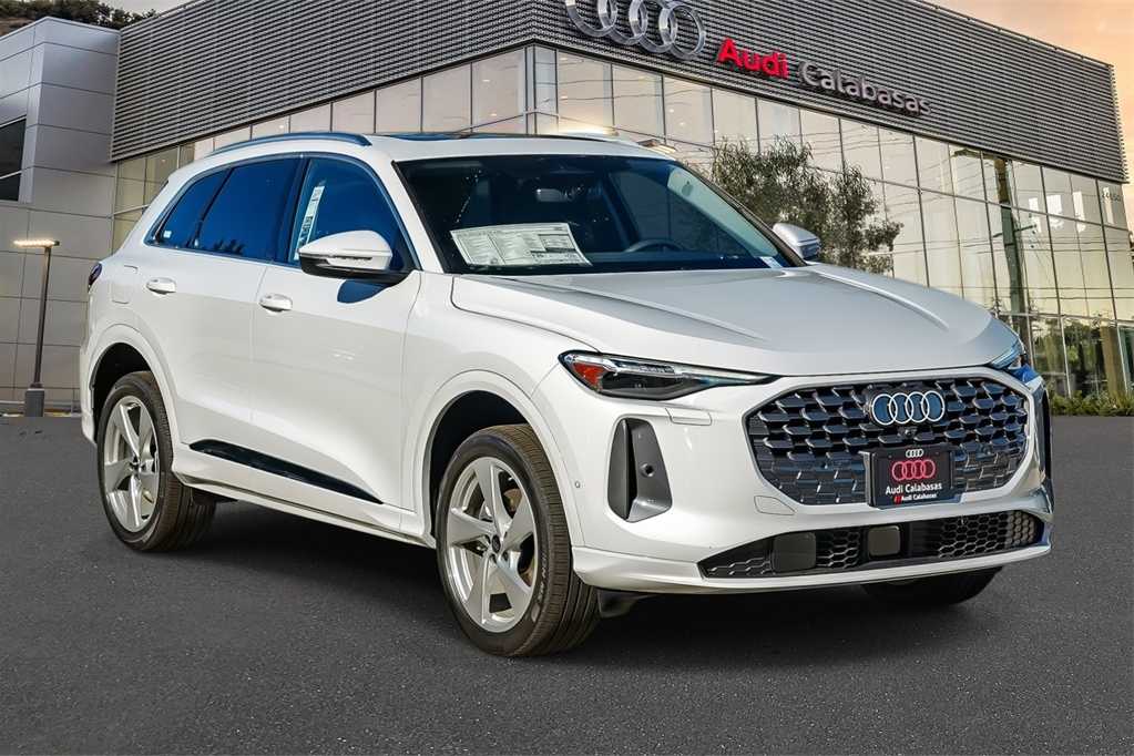 Thumbnail: 2025 Audi Q5 - 3