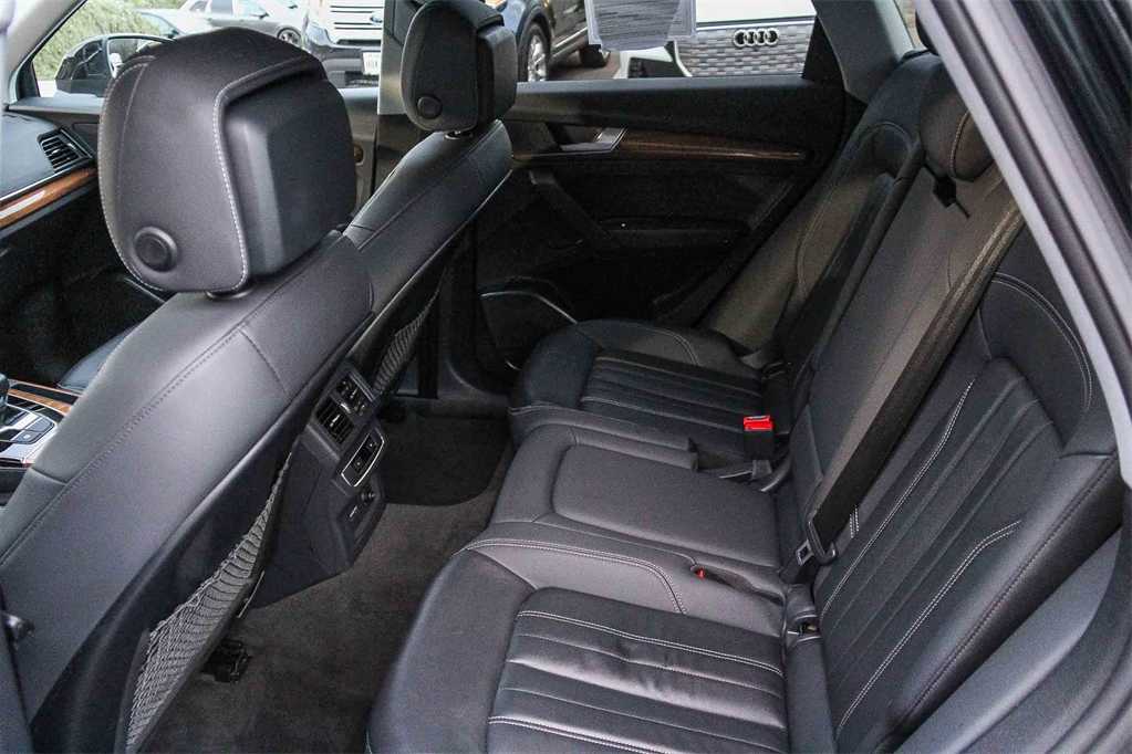 Thumbnail: 2023 Audi Q5 - 18