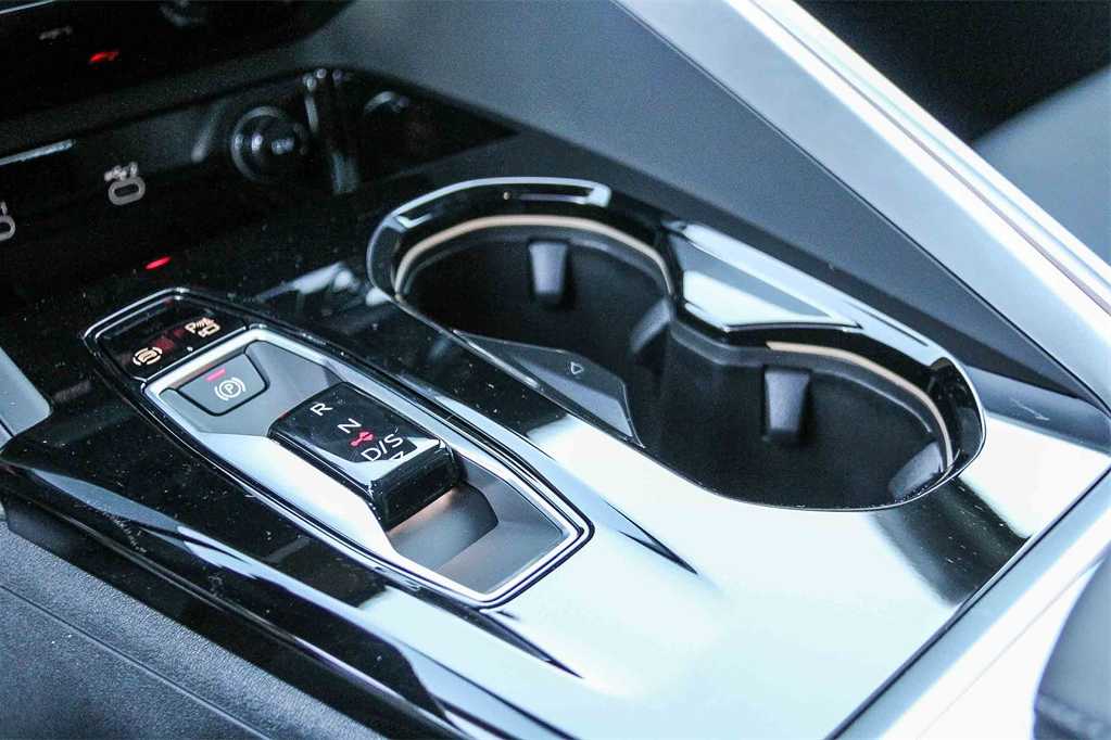 Thumbnail: 2025 Audi Q5 - 20