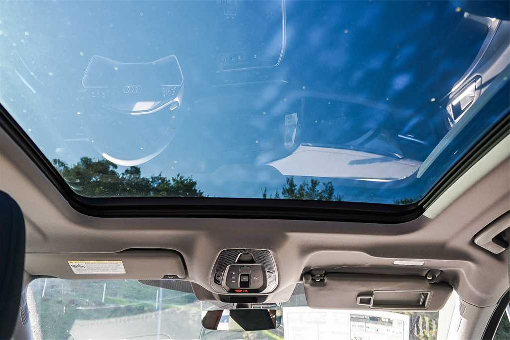 Thumbnail: 2025 Audi Q5 - 18