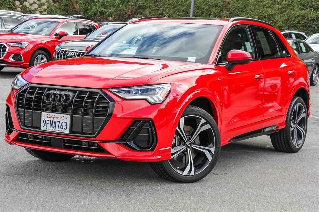 Thumbnail: 2023 Audi Q3 - 1