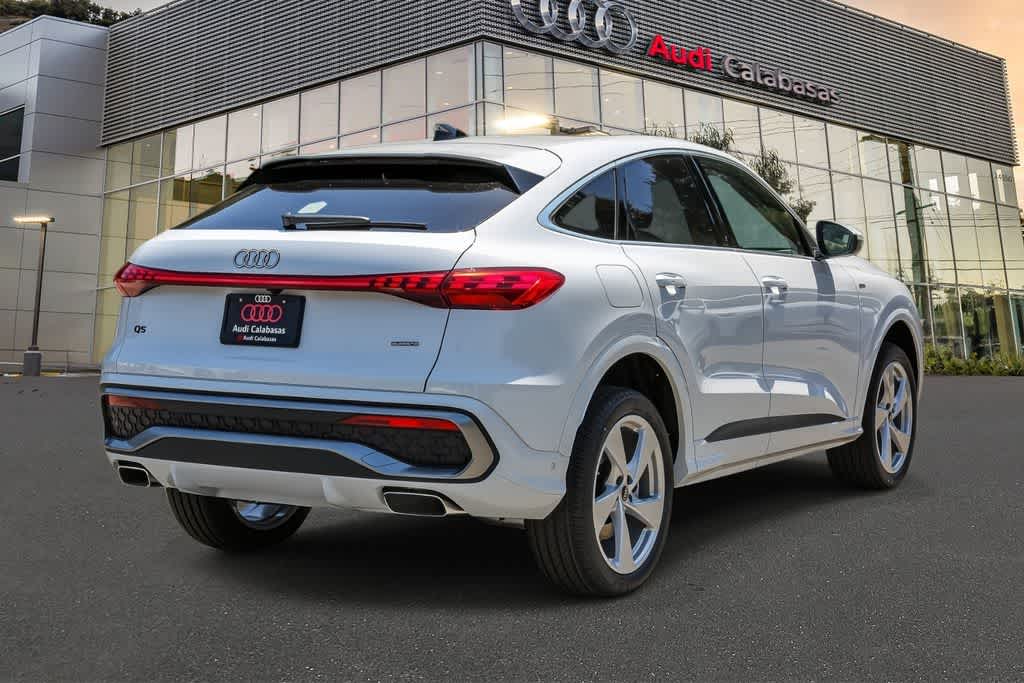 Thumbnail: 2026 Audi Q5 - 4