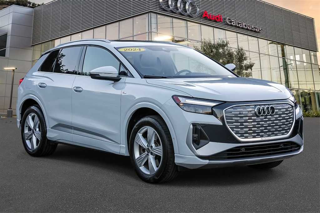 Thumbnail: 2024 Audi Q4 e-tron - 5